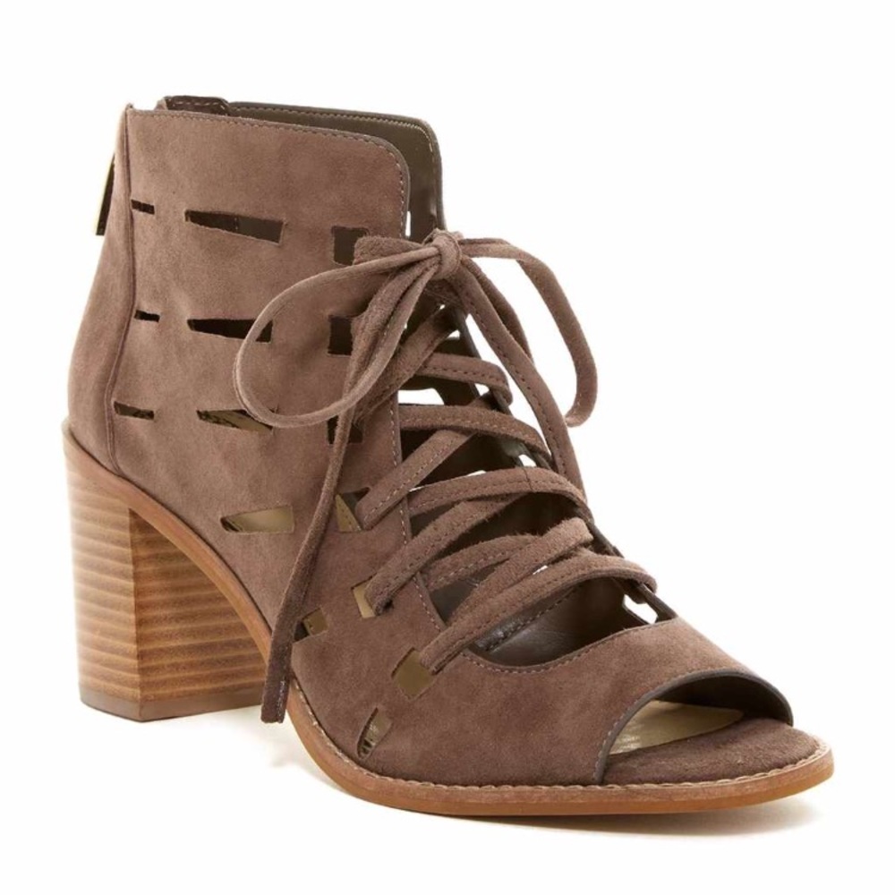 🆕 Vince Camuto Tressa Booties!